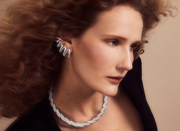 Renisis Jewelry Comes to Jensen Stern With Artistry That Redefines the Body